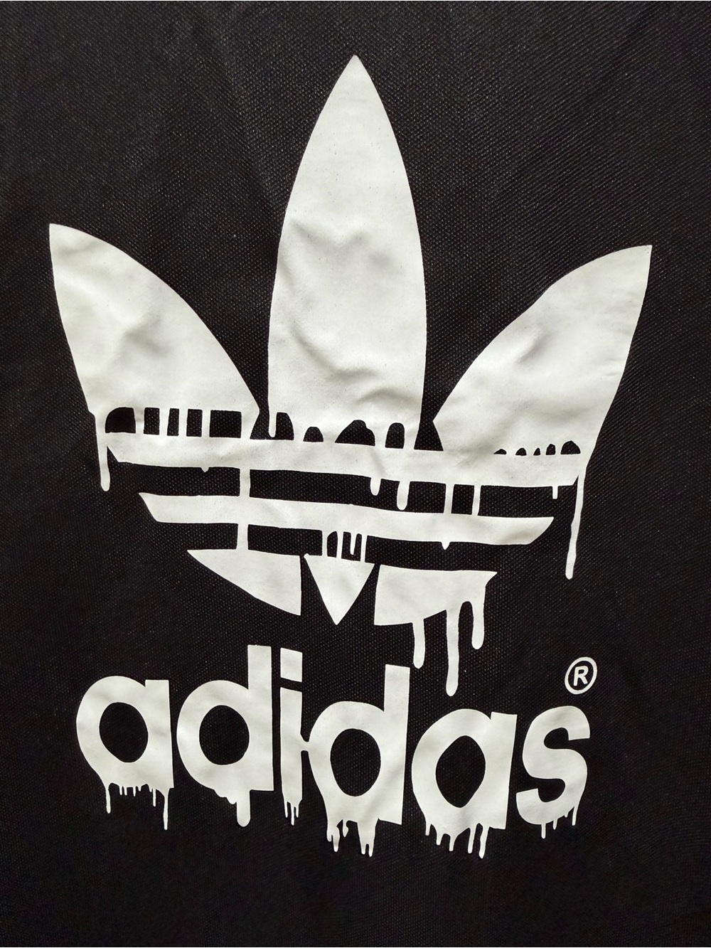 Adidas Men’s Black Logo T-Shirt - Picture 4 of 4